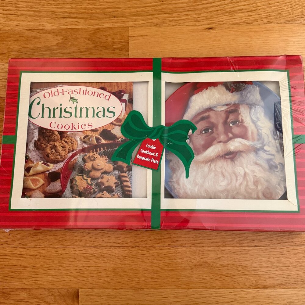 NIB Holiday Cookie Cookbook & Festive Santa Plate